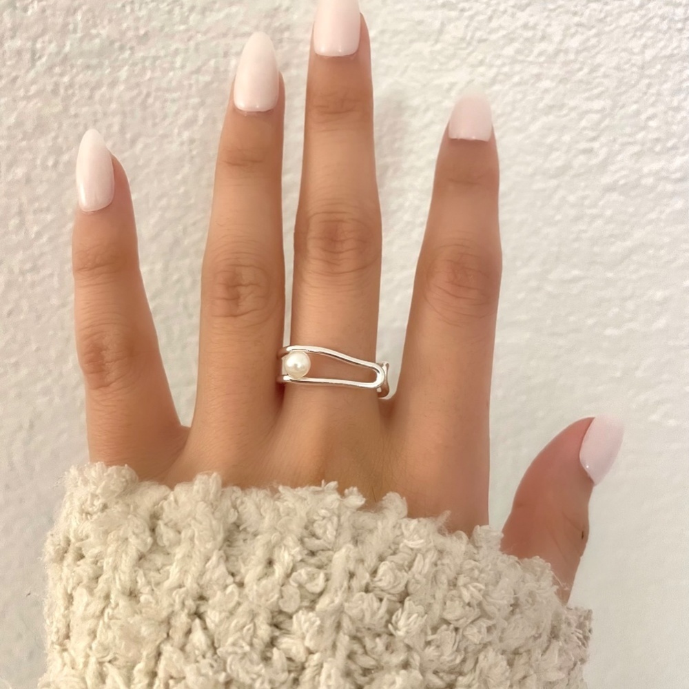 925 Sterling Silver Minimalist Geometric Pearl Ring Dainty Ring Modern Bar Ring - Picture 3 of 6